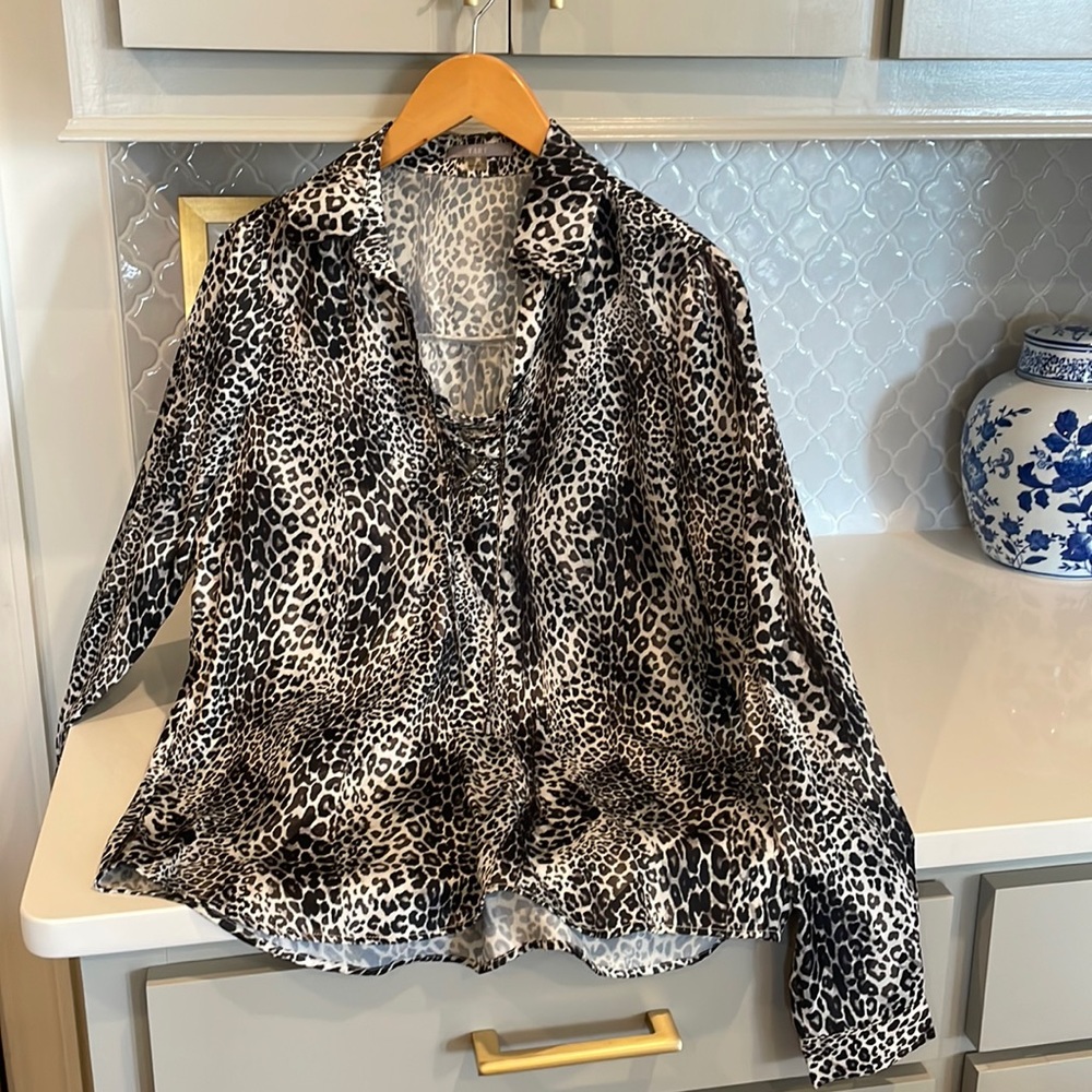 Tart size S lace up blouse